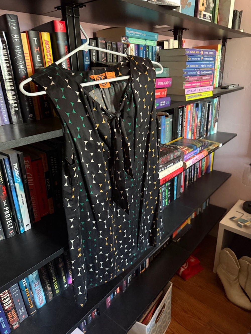 Sleeveless Geometric Tie-Neck Blouse in Black with Metallic Accents